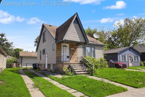 1301 E Muir Ave, Hazel Park, MI, 48030-2673 | Card Image