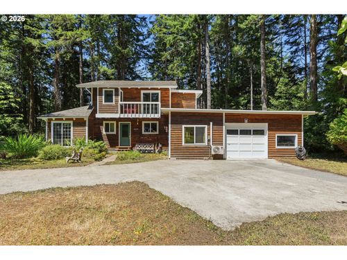 88245 Cardinal Ln, Bandon, OR, 97411-8311 | Card Image