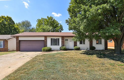 2943 S Dayton Ave, Springfield, MO, 65807-3614 | Card Image