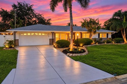 3710 Duncan Pl, SARASOTA, FL, 34239-7003 | Card Image