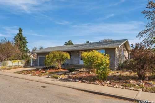 3538 Centennial Drive, Saskatoon, SK, S7L5C2 | Card Image