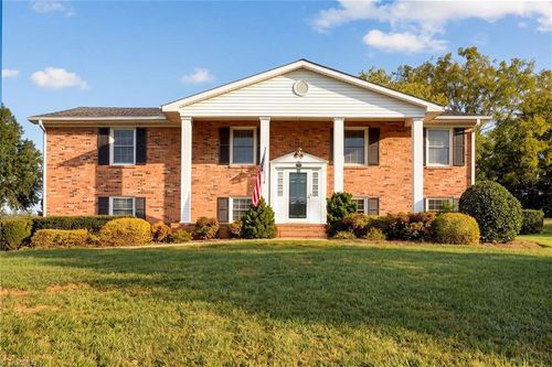 1435 S Peace Haven Rd, Clemmons, NC, 27012-8629 | Card Image