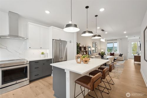 2807-12237 137th Pl Ne, Redmond, WA, 98052-1435 | Card Image