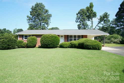 4429 Dawnwood Dr, Gastonia, NC, 28056-7066 | Card Image