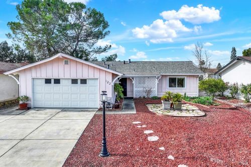 122 Isle Royale Cir, Vacaville, CA, 95687-3433 | Card Image