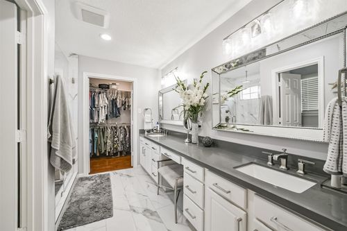 1430 W 24th St, Houston, TX, 77008-1616 | Card Image