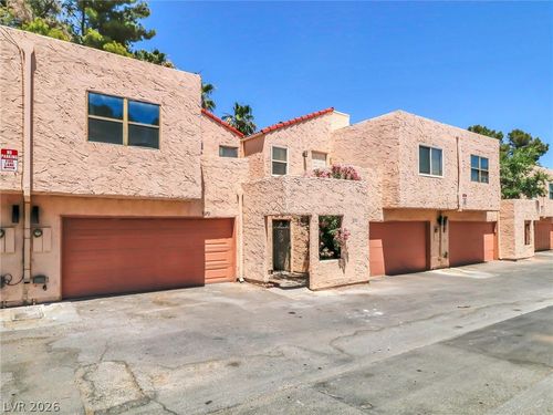 3370 Milenko Dr, Las Vegas, NV, 89121-5135 | Card Image