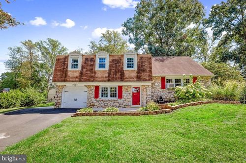 919 Lavera Rd, WARMINSTER, PA, 18974-2615 | Card Image