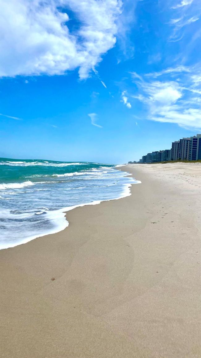 APT-504 - 5059 N Highway A1a, Condo with 2 bedrooms, 2 bathrooms and null parking in Hutchinson Island FL | Image 59