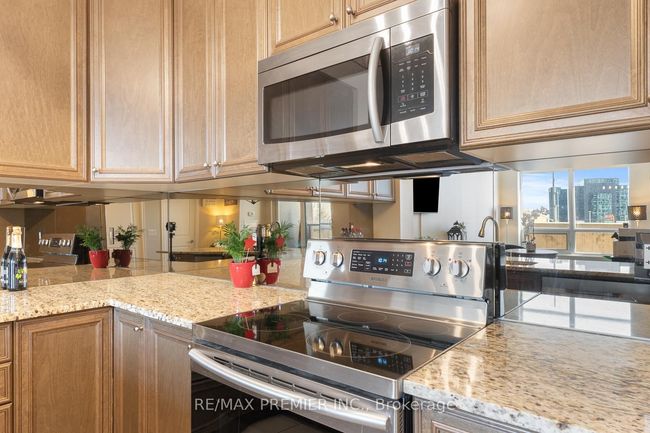 209 - 9235 Jane St, Condo with 2 bedrooms, 1 bathrooms and 1 parking in Vaughan ON | Image 17