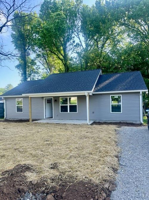204 E Peter Ave, Monterey, TN, 38574-1057 | Card Image
