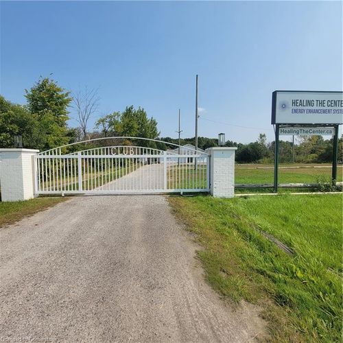 6200 Thorold Townline Rd, Niagara Falls, ON, L2H0W3 | Card Image