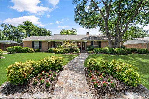 202 N Weatherred Dr, Richardson, TX, 75080-5527 | Card Image