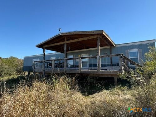 105 Lakeview Dr, Burnet, TX, 78611-2884 | Card Image