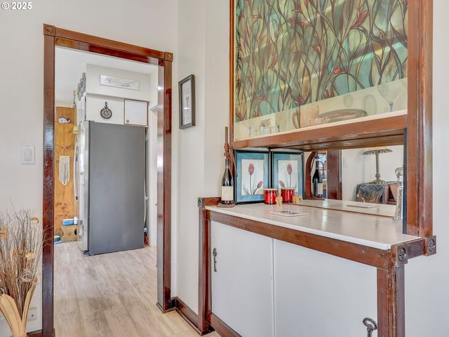 Dining Area | Image 11