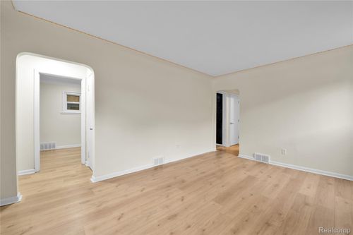 17327 Teppert St, Detroit, MI, 48234-3843 | Card Image