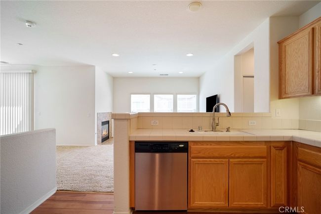 36337 Vincenzo Way, Condo with 2 bedrooms, 2 bathrooms and 2 parking in Winchester CA | Image 7