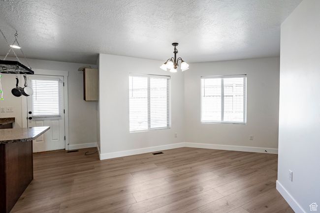 4043 E Oakland Hills Dr, Townhouse with 4 bedrooms, 4 bathrooms and 2 parking in Eagle Mountain UT | Image 11
