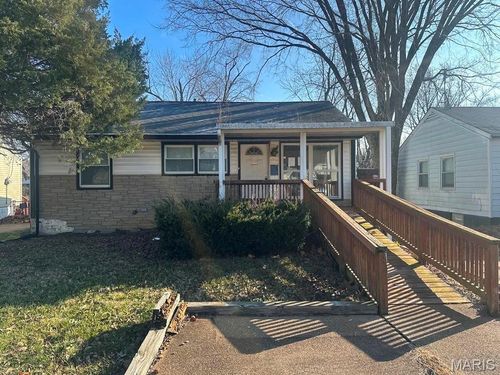 10370 Renfrew Dr, Saint Louis, MO, 63137-3927 | Card Image