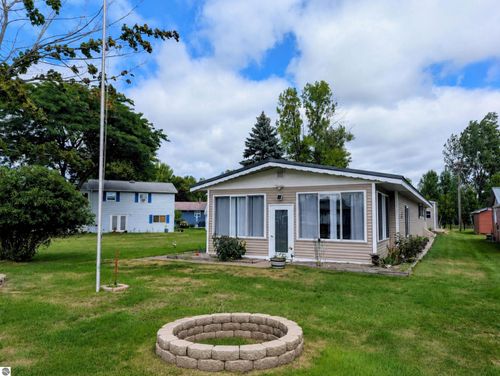 1656 S Riverside Dr, Au Gres, MI, 48703-9703 | Card Image