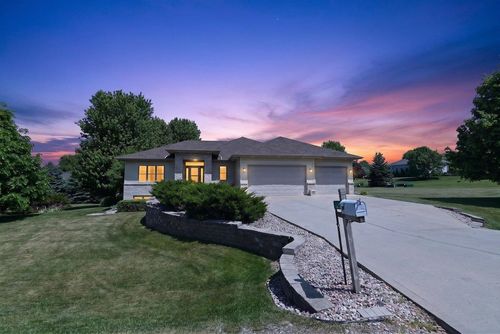 5215 Preservation Pl, Sun Prairie, WI, 53590-9245 | Card Image