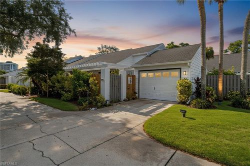 32-879 Meadowland Dr, NAPLES, FL, 34108-3501 | Card Image