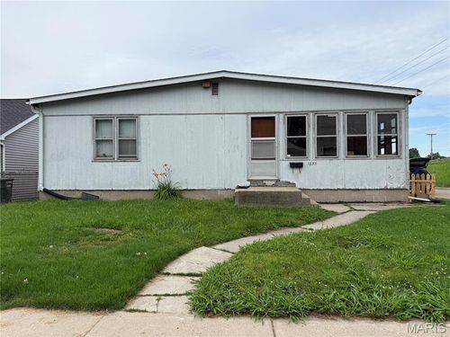 1835 Market Street, Madison, IL, 62060 | Card Image