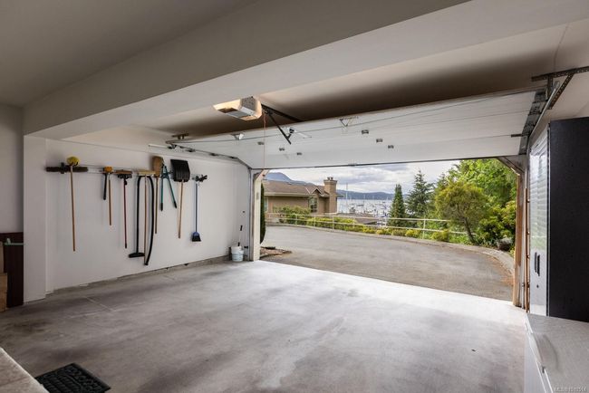 927 - 6880 Wallace Dr, Townhouse with 2 bedrooms, 3 bathrooms and 2 parking in Brentwood Bay BC | Image 30