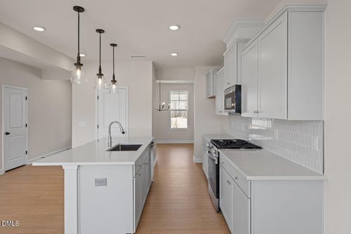 316 Longleaf Glen Ln, Zebulon, NC, 27597-5559 | Card Image