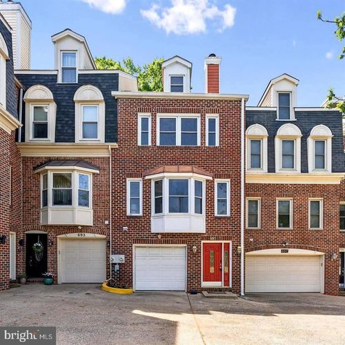 695 W Glebe Rd, ALEXANDRIA, VA, 22305-1445 | Card Image
