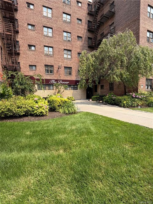 a41-8719 204th St, Hollis, NY, 11423-1530 | Card Image