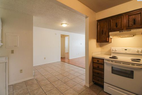 b-3510 W 10th Avenue, Kennewick, WA, 99336 | Card Image