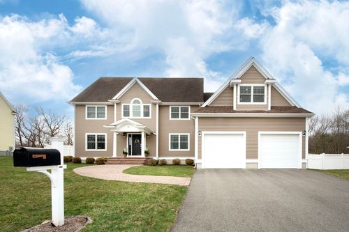 10 Jensen Farm Rd, Braintree, MA, 02184-7848 | Card Image