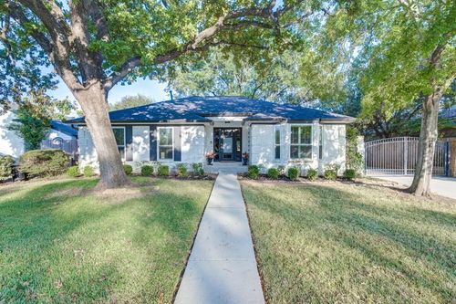 1711 S Kirkwood Rd, Houston, TX, 77077-5021 | Card Image