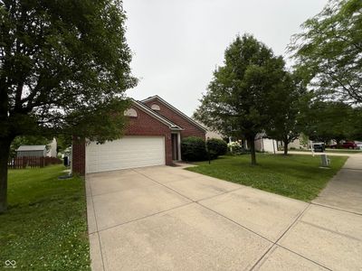 15094 Dry Creek Road, House other with 3 bedrooms, 2 bathrooms and null parking in Noblesville IN | Image 3