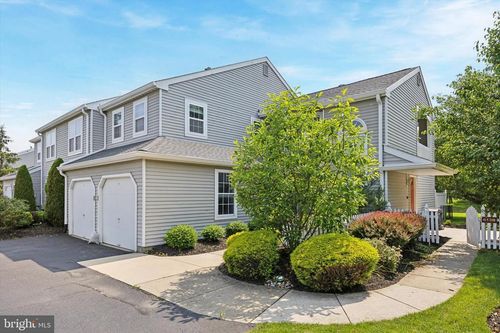 b-613 Rose Hollow Dr, YARDLEY, PA, 19067-6332 | Card Image