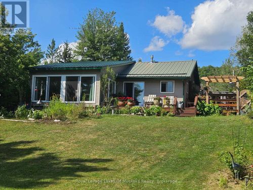 1-1052 Cove Road, Muskoka Lakes (Watt), ON, P0B1M0 | Card Image
