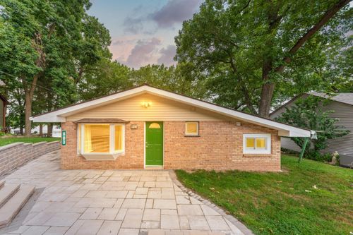 883 Hurley Dr, Howell, MI, 48843-8955 | Card Image