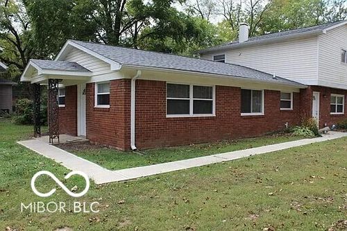 9296 N College Ave, Indianapolis, IN, 46240-1031 | Card Image