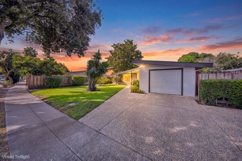 769 Lakemuir Dr, Sunnyvale, CA, 94089-2563 | Card Image