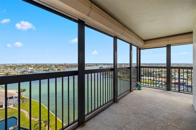 APT-1201 - 9415 Blind Pass Rd, Condo with 2 bedrooms, 2 bathrooms and null parking in ST PETE BEACH FL | Image 32