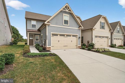 3207 Thornapple Dr, FREDERICK, MD, 21704-2406 | Card Image