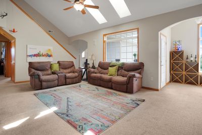 1617 Grey Fox Trl, Condo with 2 bedrooms, 2 bathrooms and null parking in Mukwonago WI | Image 3