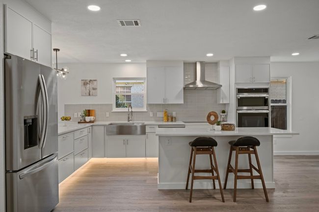 1915 Hollow Ridge Dr, House other with 4 bedrooms, 2 bathrooms and 2 parking in Cedar Park TX | Image 4
