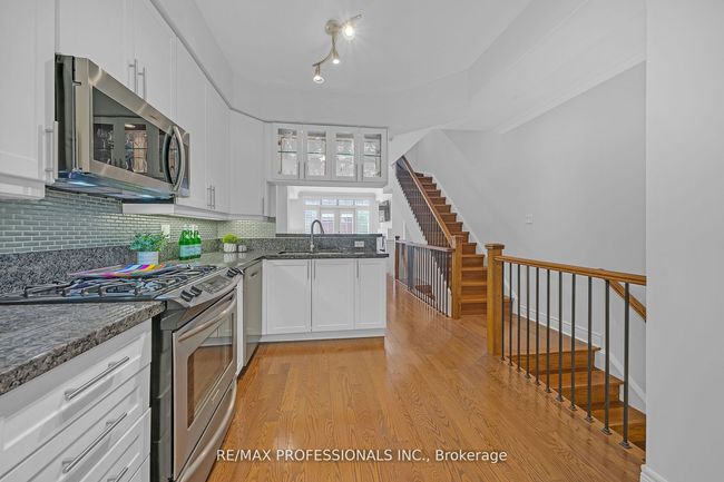 59 Furrow Lane, House attached with 3 bedrooms, 3 bathrooms and null parking in Etobicoke ON | Image 38