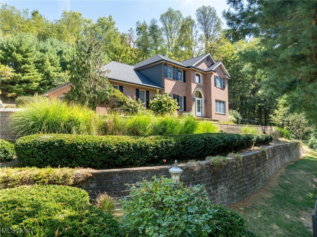 Parkdale Dr, Dover, OH 44622
