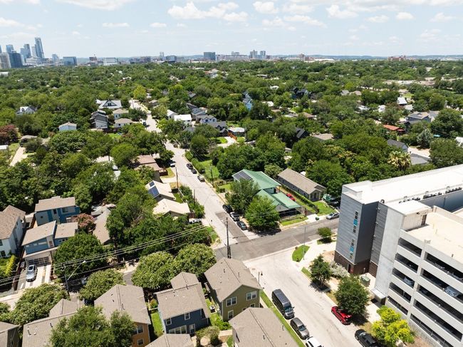 UNIT-100 - 1601 Miriam Ave, House other with 4 bedrooms, 3 bathrooms and null parking in Austin TX | Image 28