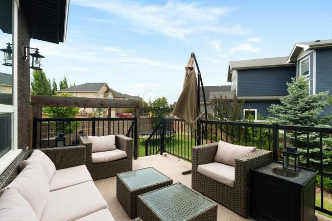 12134 Valley Ridge Dr Nw, House other with 4 bedrooms, 4 bathrooms and 6 parking in Calgary AB | Image 18