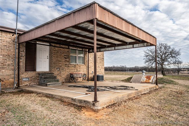 25209 E County Road 1730, House other with 4 bedrooms, 3 bathrooms and null parking in Elmore City OK | Image 34