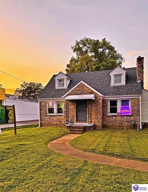 2115 Crums Ln, Louisville, KY, 40216-4231 | Card Image